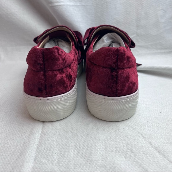 Alex and Alex Womens Babee Burgundy Velvet Slip On Sneakers Sz 7.5 - Picture 3 of 8